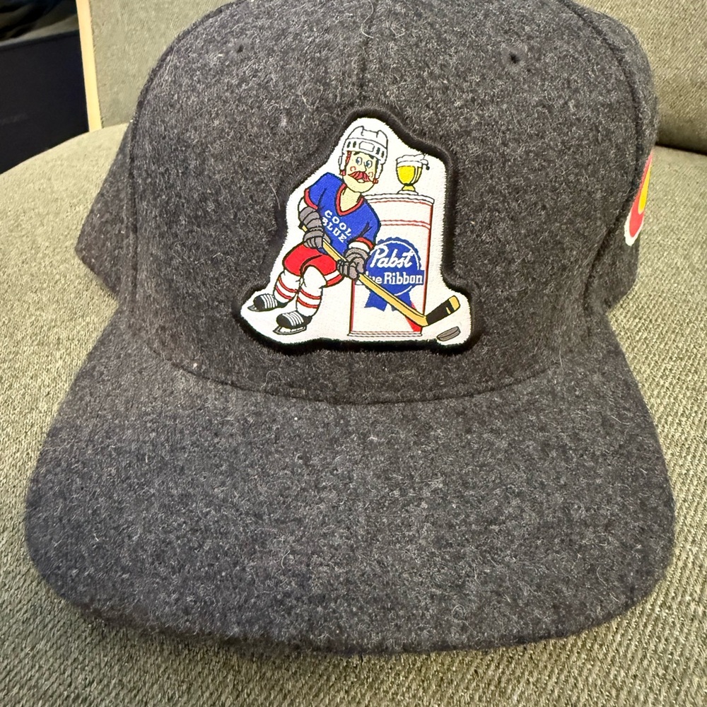 Pabst Pond Hockey Tournament Hat Rare! o/s